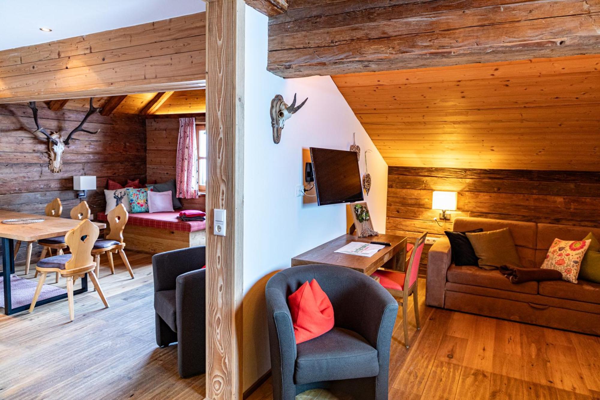 Appartements Kirchenwirt Κίρχμπεργκ ιν Τιρόλ Εξωτερικό φωτογραφία