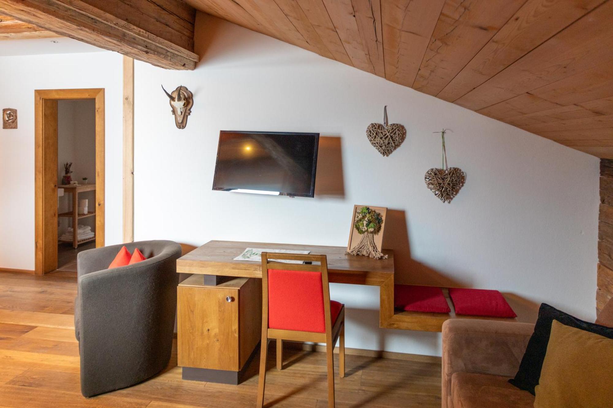 Appartements Kirchenwirt Κίρχμπεργκ ιν Τιρόλ Εξωτερικό φωτογραφία