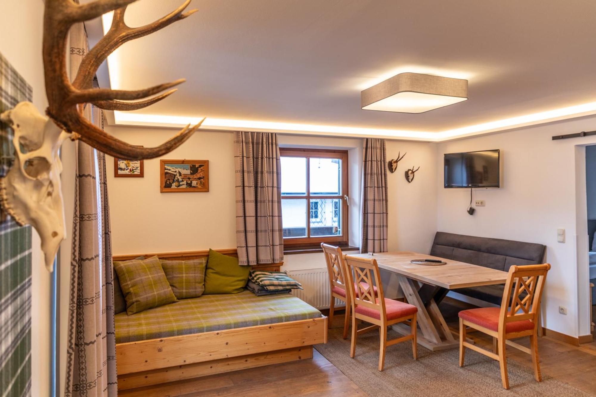 Appartements Kirchenwirt Κίρχμπεργκ ιν Τιρόλ Εξωτερικό φωτογραφία